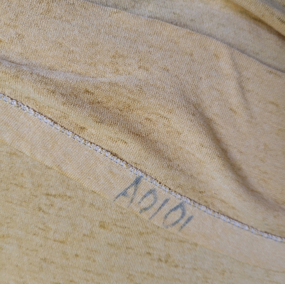 United States Marine Corps Vintage V-neck Shirt Gold with Shoulder Stripes - Picture 4 of 4